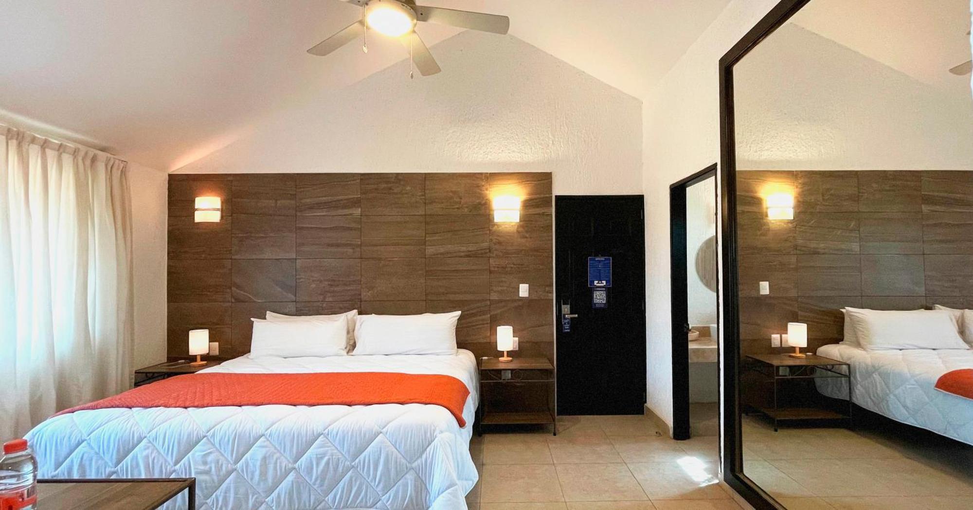 Tukan Hotel Playa Del Carmen Exterior photo